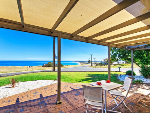 Simply Daydream - Holiday Sunshine Coast 1