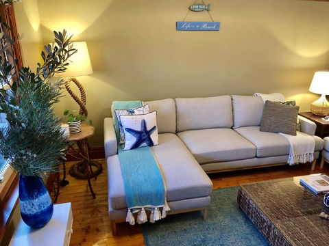 Sinnamon's By The Sea - Sunshine Coast Tourism 2