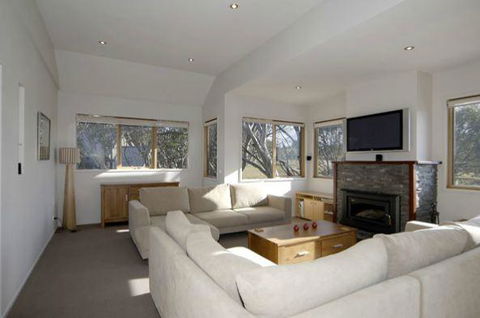 Ski Break - Sunshine Coast Tourism 2