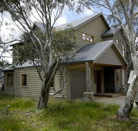 Ski Break - Sunshine Coast Tourism