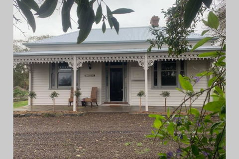 Skibo Cottage - Sunshine Coast Tourism 0