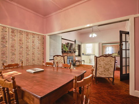 Skymirror Cottage - Sunshine Coast Tourism 3