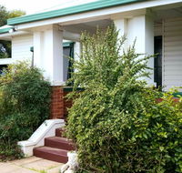 Skymirror Cottage - Holiday Sunshine Coast