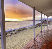 Smart Beach House  Pelican Point - Holiday Sunshine Coast