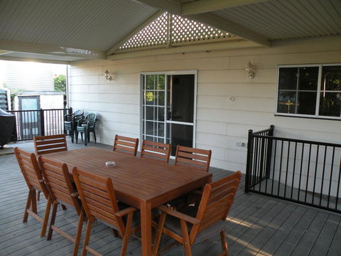 Smith Street Villa Naracoorte - Holiday Sunshine Coast 1