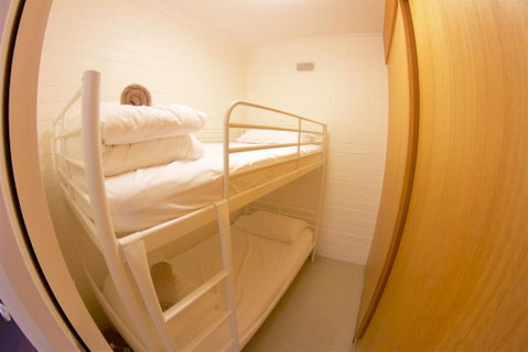 Snow Ski Apartments 08 - Sunshine Coast Tourism 1