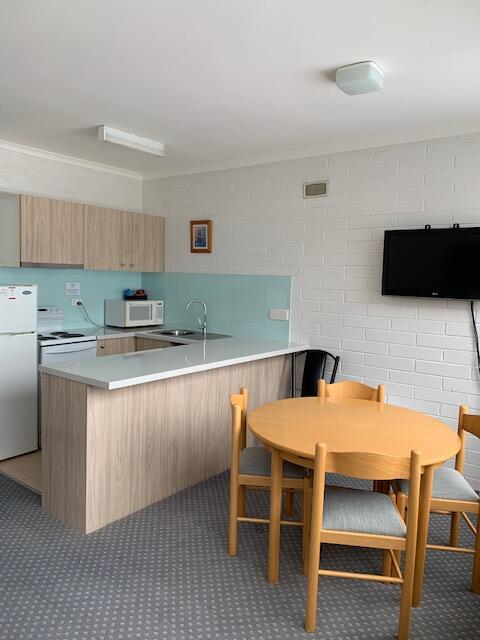 Snow Ski Apartments 11 - Sunshine Coast Tourism 2
