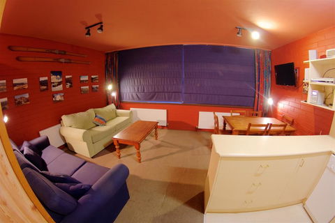 Snow Ski Apartments 18 - Sunshine Coast Tourism 1