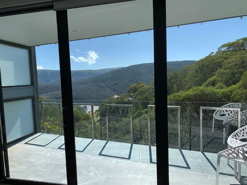 Snow Ski Apartments 23 - Sunshine Coast Tourism 1
