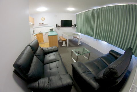 Snow Ski Apartments 25 - Sunshine Coast Tourism 1