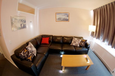 Snow Ski Apartments 28 - Sunshine Coast Tourism 3