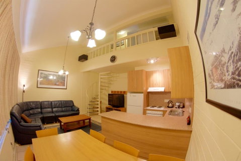 Snow Ski Apartments 31 - Sunshine Coast Tourism 0