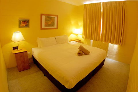 Snow Ski Apartments 37 - Sunshine Coast Tourism 1