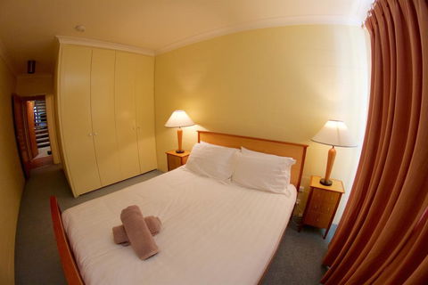 Snow Ski Apartments 41 - Sunshine Coast Tourism 3