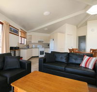 Snowdome 4/3 Poly Cow Lane - Sunshine Coast Tourism