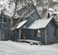 SNOWED INN apartment - Sunshine Coast Tourism