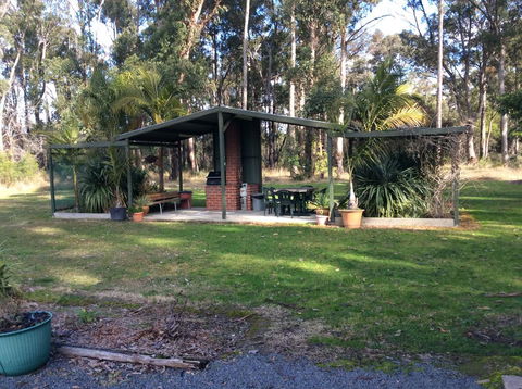 Snowy River Lodge Motel - Sunshine Coast Tourism 2