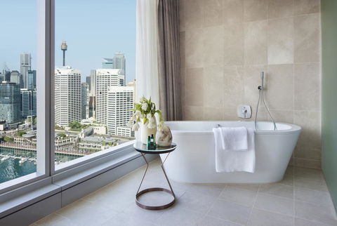 Sofitel Sydney Darling Harbour - Sunshine Coast Tourism 3