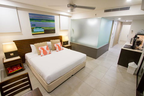 Solitudes Studio @ Sea Temple - Holiday Sunshine Coast 1