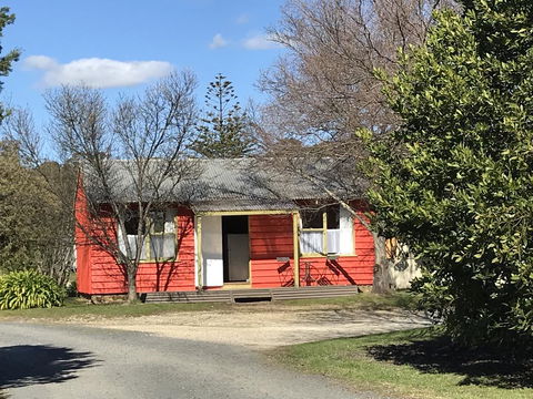 Somerset Beachside Cabin And Caravan Park - Sunshine Coast Tourism 0