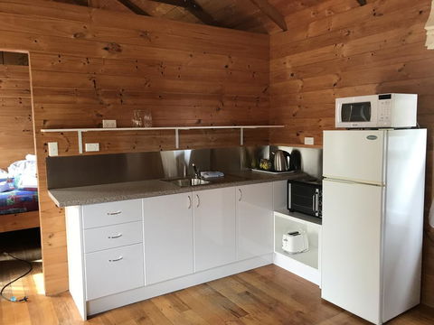 Somerset Beachside Cabin And Caravan Park - Sunshine Coast Tourism 1