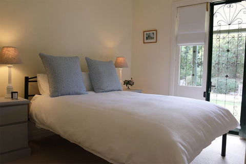 Somerset, Argyle Road Berrima - Holiday Sunshine Coast 1