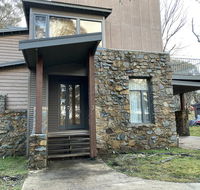Sonoma Chalet - Sunshine Coast Tourism