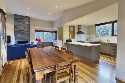 Sonoma Chalet - Sunshine Coast Tourism 2