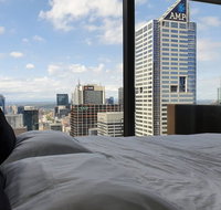Southern Cross flat with sky city and sea views - Holiday Sunshine Coast