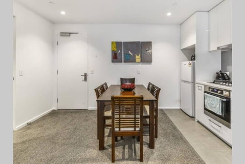 SouthernCross 1Bedder+SeaView+CarPark+PoolGym - Holiday Sunshine Coast 1