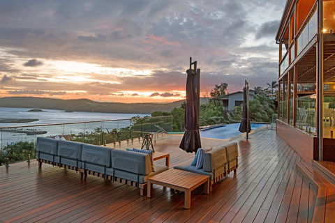 Southwinds On Hamilton Island - Holiday Sunshine Coast 1
