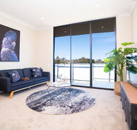 SP246-Brandnew modern Apt in Penrith with parking