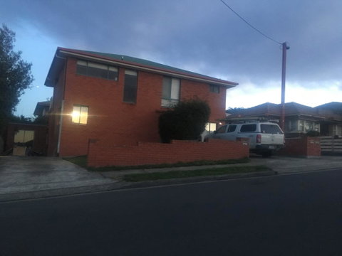 Spacious And Central To CBD - Sunshine Coast Tourism 3