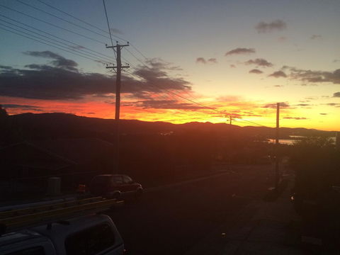 Spacious And Central To CBD - Holiday Sunshine Coast 1