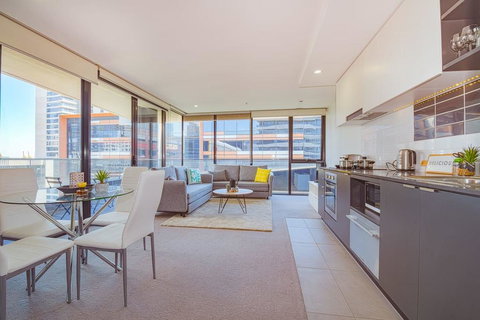 Spacious Docklands 2 Bedroom 2 Bathroom Apartment - Sunshine Coast Tourism 0