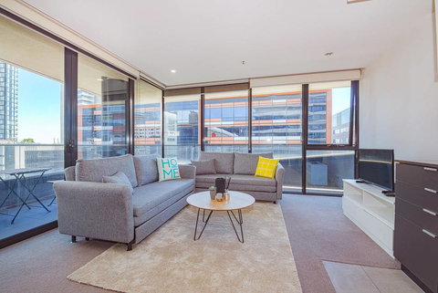 Spacious Docklands 2 Bedroom 2 Bathroom Apartment - Sunshine Coast Tourism 1