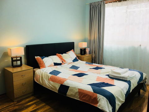 Spacious Townhouse In Wollongong - Sunshine Coast Tourism 0
