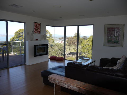 Spectacular Holiday Living - Holiday Sunshine Coast 3