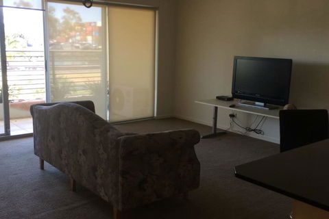 Spectacular River Views In Fabulous Footscray. - Sunshine Coast Tourism 2