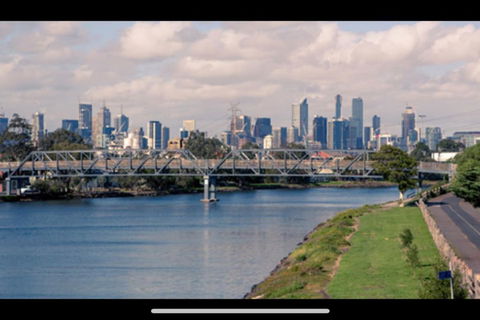 Spectacular River Views In Fabulous Footscray. - Sunshine Coast Tourism 0