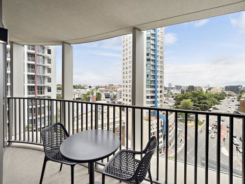 Spire Residences - Sunshine Coast Tourism 1