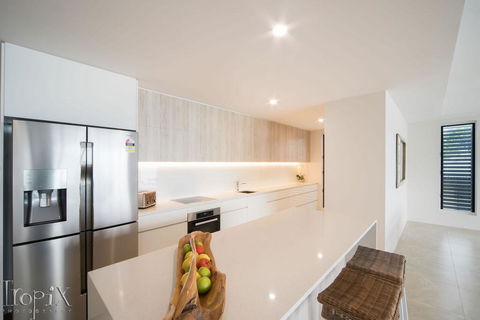 Splendeur Sur La Mer Premiere - Holiday Sunshine Coast 3