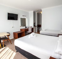 Springwood Motor Inn - Holiday Sunshine Coast