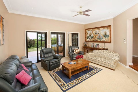 Stately Bowral Designer Home - Sunshine Coast Tourism 1