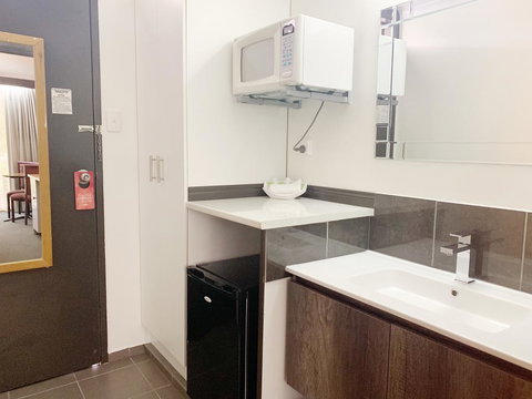 Statesman Motor Inn - Holiday Sunshine Coast 2