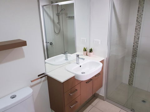 Station 16 Apartment In Arts & Culture Precinct - Holiday Sunshine Coast 3