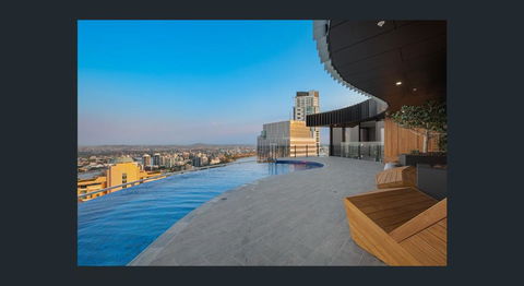 Stay In Style-Luxury CBD Apartment - Sunshine Coast Tourism 0