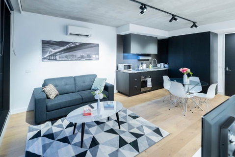 STAY&CO Docklands Drive - Sunshine Coast Tourism 1