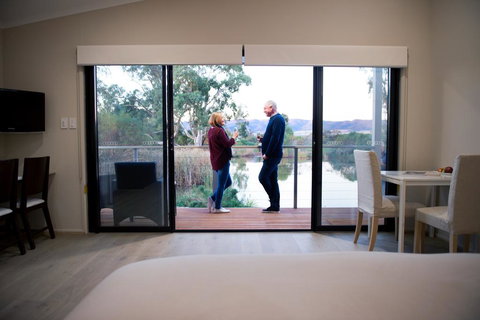 Still Earth - Holiday Sunshine Coast 3