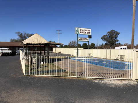 Stockman Motor Inn - Sunshine Coast Tourism 0